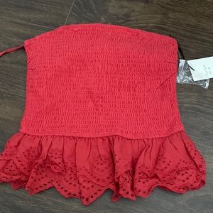 Tube top/ has straps as well